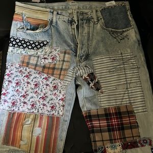Selling because they didn’t fit my boyfriend and tags were already taken off